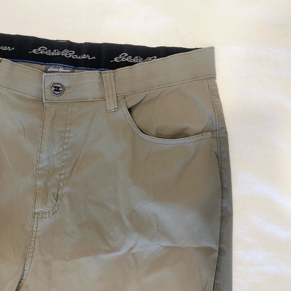 Eddie Bauer Men's Pro Adventure Hiking Stretch Straight Pants - 40x30 - Picture 2 of 9